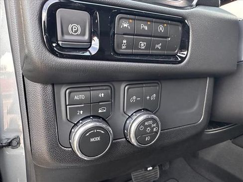 New 2026 GMC Yukon Denali AWD/4WD image 30