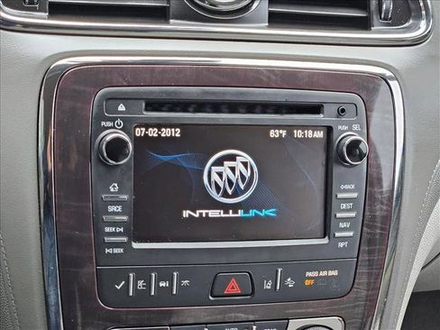 Used 2015 Buick Enclave Leather FWD image 10