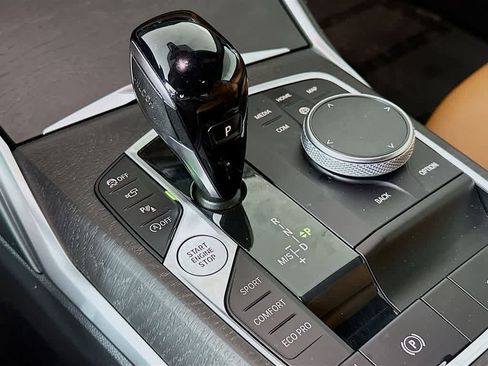 Used 2023 BMW 430i Convertible image 18