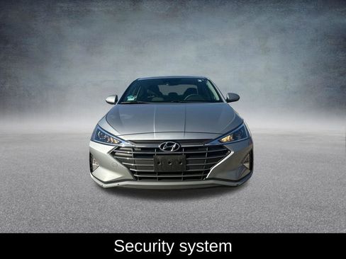 Used 2020 Hyundai Elantra SE w/ Cargo Package (C1) FWD image 7