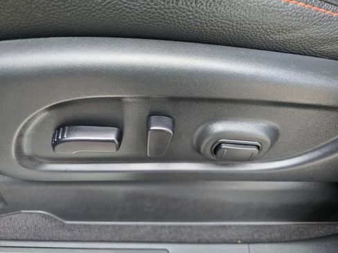 Used 2022 Nissan Titan PRO-4X w/ Pro-4x Convenience Package AWD/4WD image 21