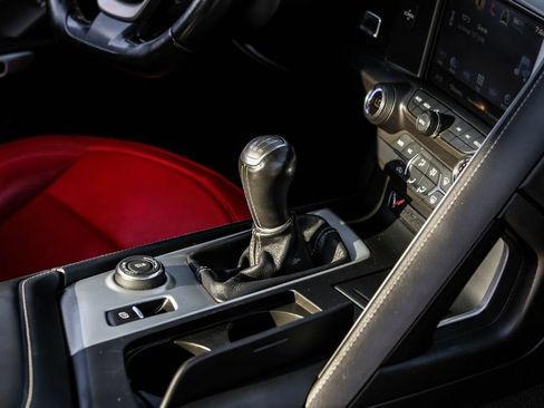 Used 2016 Chevrolet Corvette Stingray Coupe RWD image 22