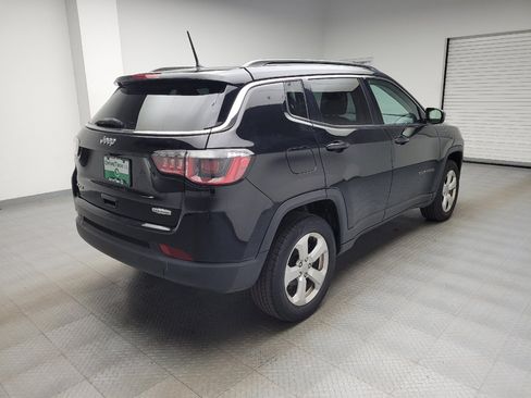 Used 2017 Jeep Compass Latitude AWD/4WD image 9