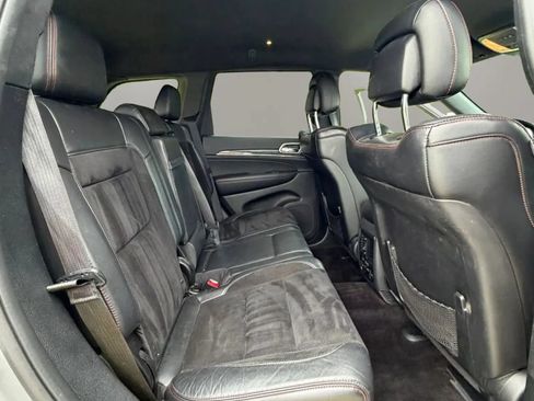 Used 2017 Jeep Grand Cherokee Trailhawk AWD/4WD image 12