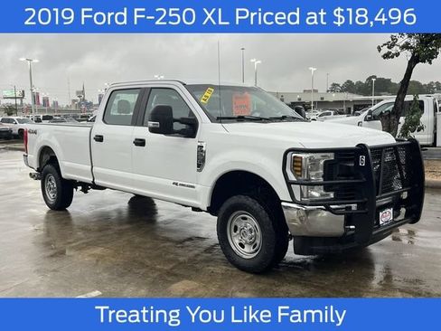 Used 2019 Ford F250 XL w/ Power Equipment Group AWD/4WD image 1