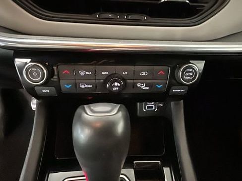 Used 2023 Jeep Compass Limited w/ Elite Group AWD/4WD image 23
