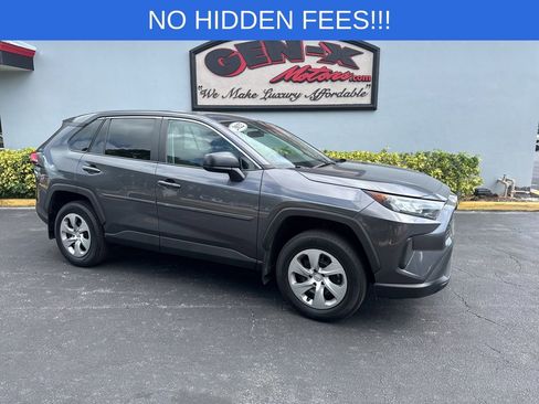 Used 2022 Toyota RAV4 LE FWD image 1