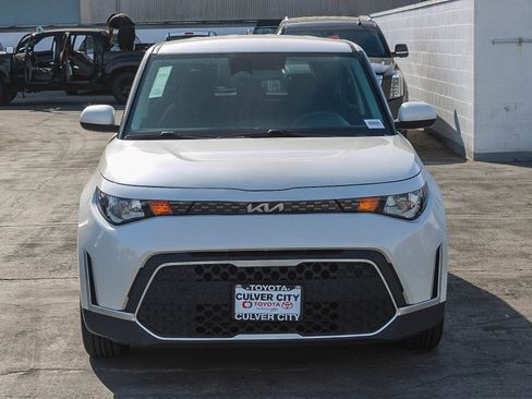 Used 2023 Kia Soul LX w/ Option Group 015 image 2