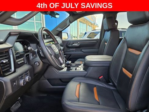 Used 2025 GMC Sierra 1500 AT4 w/ AT4 Premium Package AWD/4WD image 9