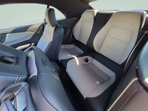 Used 2025 Ford Mustang GT Premium image 12