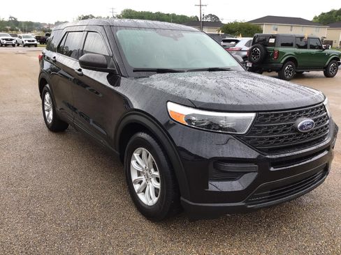 Used 2021 Ford Explorer 2WD image 7