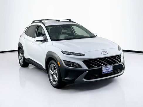 Used 2023 Hyundai Kona SEL image 3