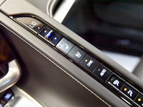 Used 2022 Chevrolet Corvette Stingray Preferred Cpe w/ Engine Appearance Package image 27