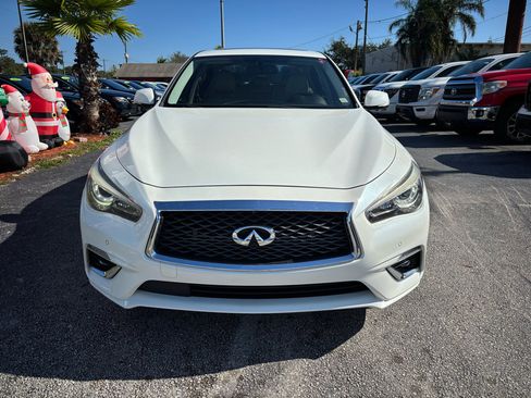 Used 2018 INFINITI Q50 Luxe w/ Essential Package (3.0T Luxe) image 2