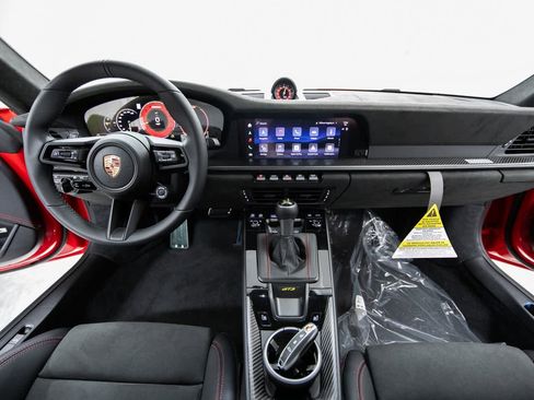 New 2026 Porsche 911 GT3 image 13