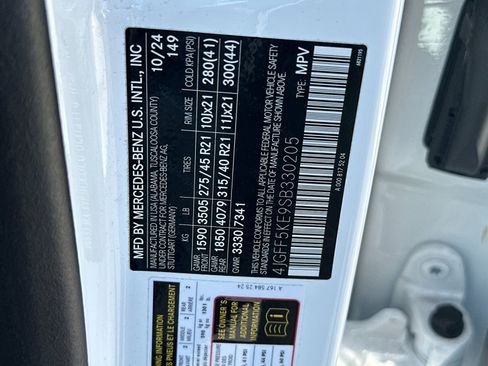 Certified 2025 Mercedes-Benz GLS 450 4MATIC image 35
