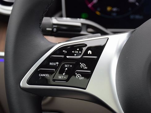 New 2025 Mercedes-Benz C 300 Sedan image 24