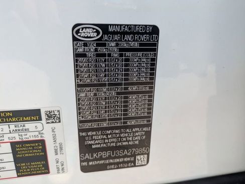 Used 2025 Land Rover Range Rover Long Wheelbase SE AWD/4WD image 32