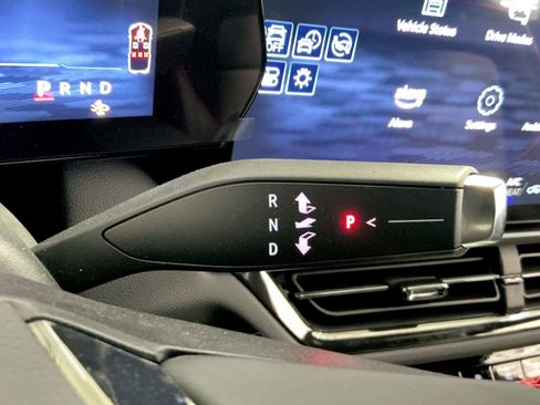 New 2025 Chevrolet Equinox EV RS w/ Active Safety Package 3 AWD/4WD image 30