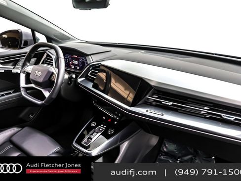 Used 2024 Audi Q4 e-tron Premium Plus image 17
