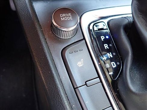 Used 2023 Hyundai Kona Limited AWD/4WD image 19
