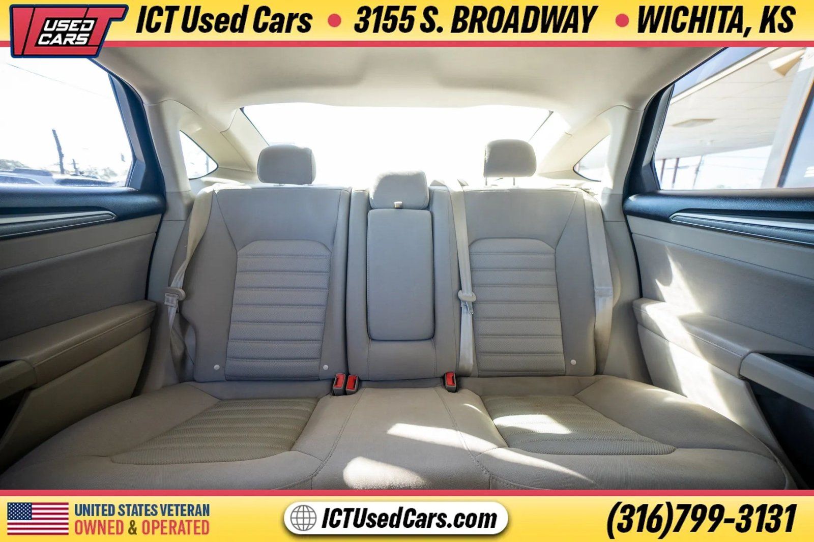 Used 2019 Ford Fusion SE FWD image 22