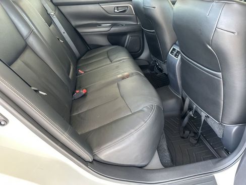 Used 2018 Nissan Altima 2.5 SL FWD image 34