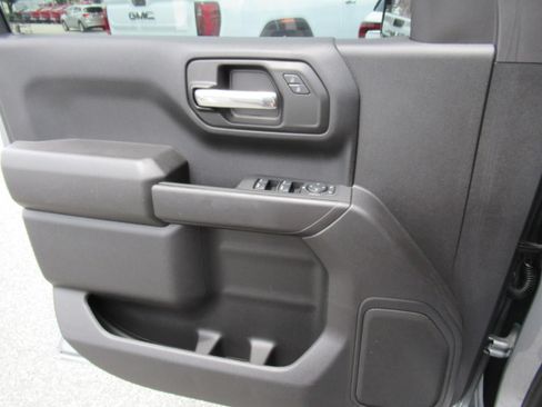 Used 2024 Chevrolet Silverado 1500 Custom Trail Boss AWD/4WD image 22