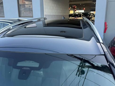 Used 2021 BMW X7 xDrive40i w/ Premium Package AWD/4WD image 12