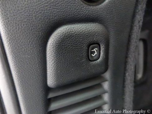 Used 2017 Dodge Durango R/T w/ Blacktop Package image 34