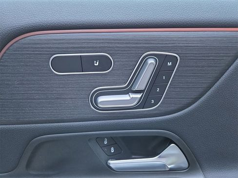 Certified 2026 Mercedes-Benz GLA 250 4MATIC image 17