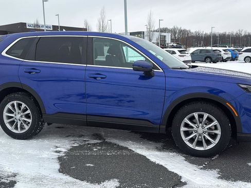 Used 2023 Honda CR-V EX image 3