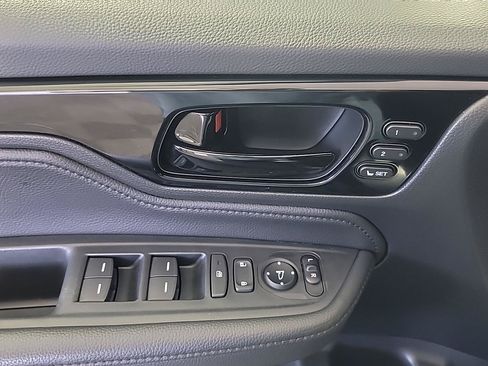 Certified 2024 Honda Odyssey Touring image 39