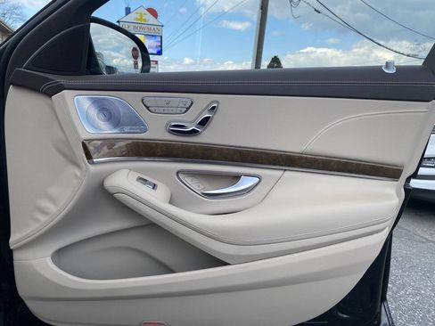 Used 2015 Mercedes-Benz S 550 4MATIC Sedan image 17