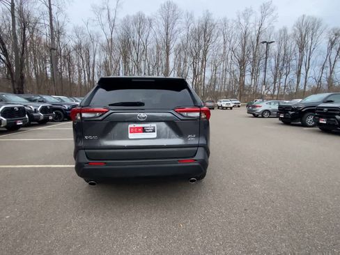 Used 2025 Toyota RAV4 XLE AWD/4WD image 7