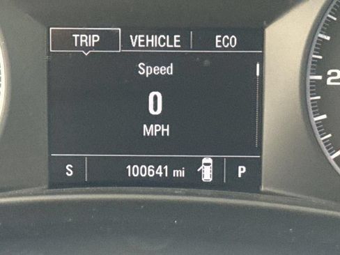 Used 2018 GMC Terrain SLE w/ Driver Convenience Package FWD image 34