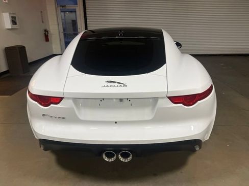Used 2017 Jaguar F-TYPE Coupe RWD image 5