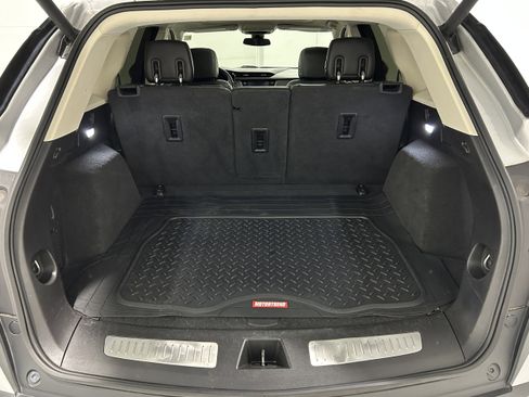 Used 2019 Cadillac XT5 Premium Luxury AWD/4WD image 34