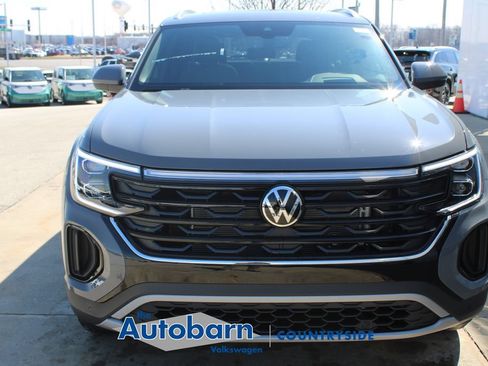 New 2026 Volkswagen Atlas Cross Sport SEL AWD/4WD image 2