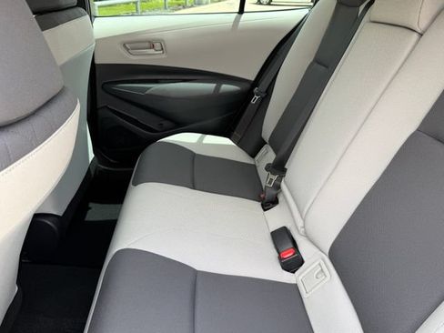 Used 2026 Toyota Corolla LE FWD image 27