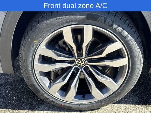 Used 2021 Volkswagen Atlas Cross Sport SEL Premium image 12