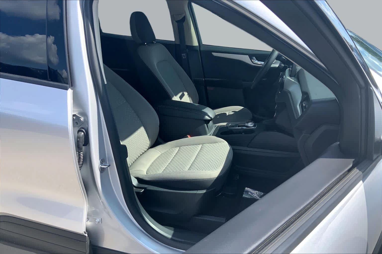 Certified 2020 Ford Escape SE FWD image 9