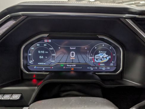 Used 2024 GMC Sierra 3500 Denali Ultimate image 22