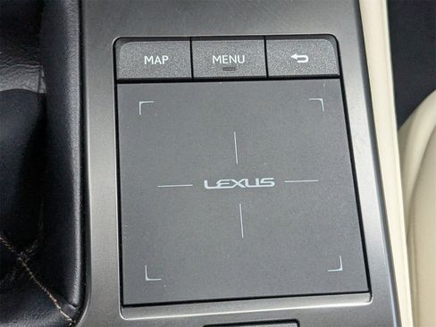 Used 2022 Lexus GX 460 Premium w/ Premium Package image 25