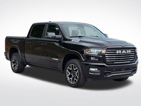New 2026 RAM 1500 Laramie AWD/4WD image 14