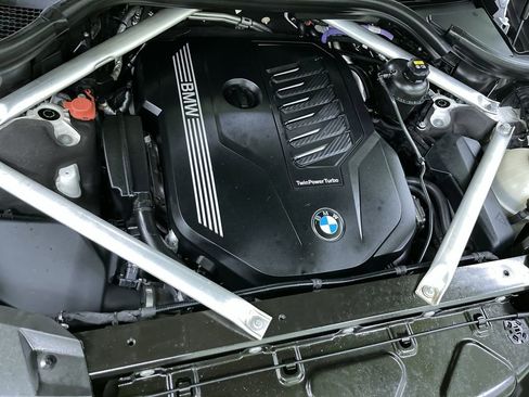 Used 2022 BMW X7 xDrive40i image 32