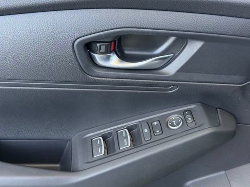Used 2025 Honda Accord LX image 27