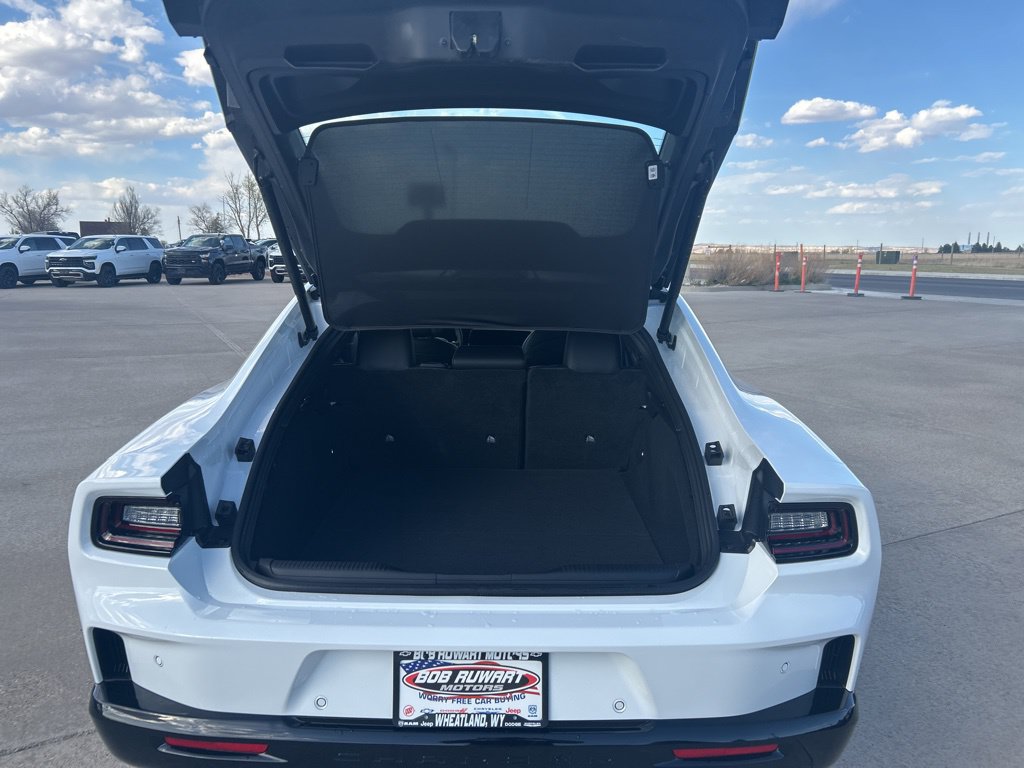 New 2026 Dodge Charger R/T AWD/4WD image 5