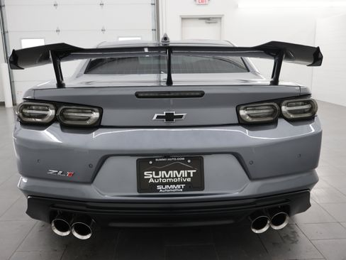 Used 2021 Chevrolet Camaro ZL1 RWD image 27