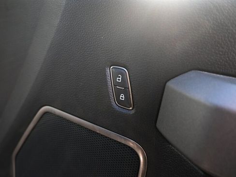 Used 2018 Ford F150 Raptor w/ Equipment Group 802A Luxury image 61